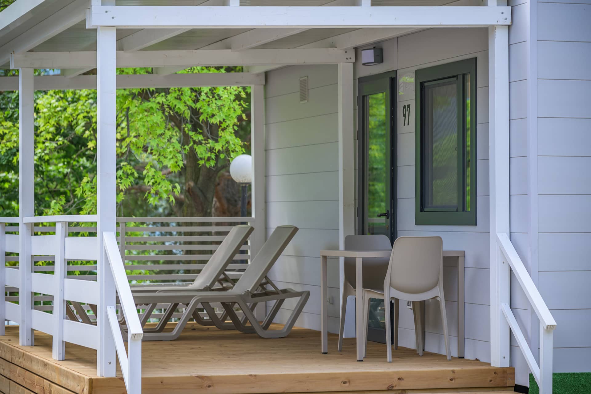 Patio Villa Silver CPG